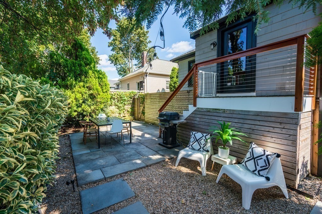 10 Wiltshire Road Newton, MA 02458 - Photo 9 of 37