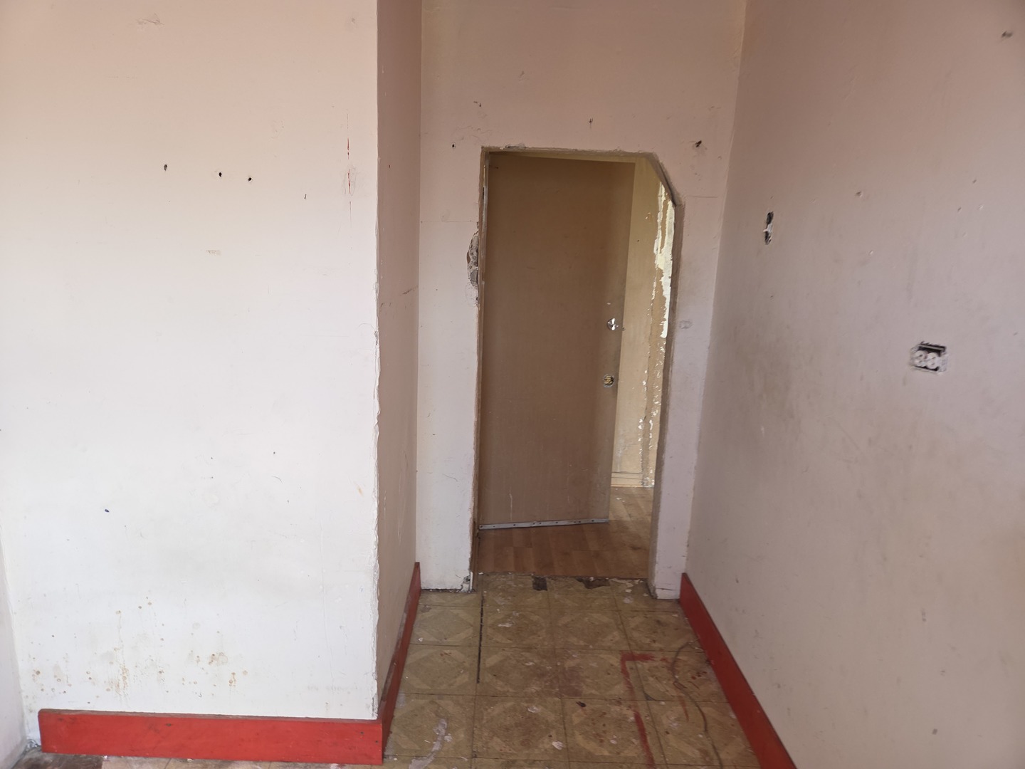 8847 South Burley Avenue Chicago, IL 60617 - Photo 28 of 29 a view of a bathroom