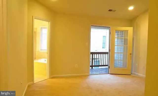 $3,400 | 20111 Cider Barrel Drive, Unit 22, Germantown, MD 20876