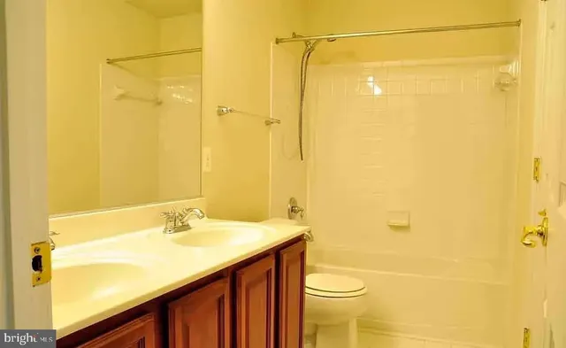 $3,400 | 20111 Cider Barrel Drive, Unit 22, Germantown, MD 20876