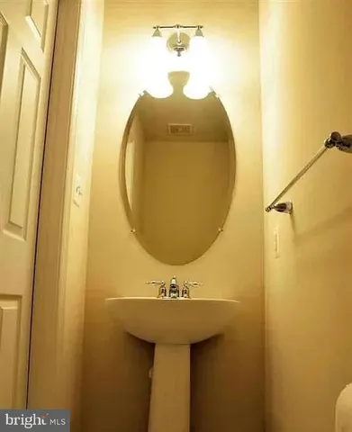 $3,400 | 20111 Cider Barrel Drive, Unit 22, Germantown, MD 20876