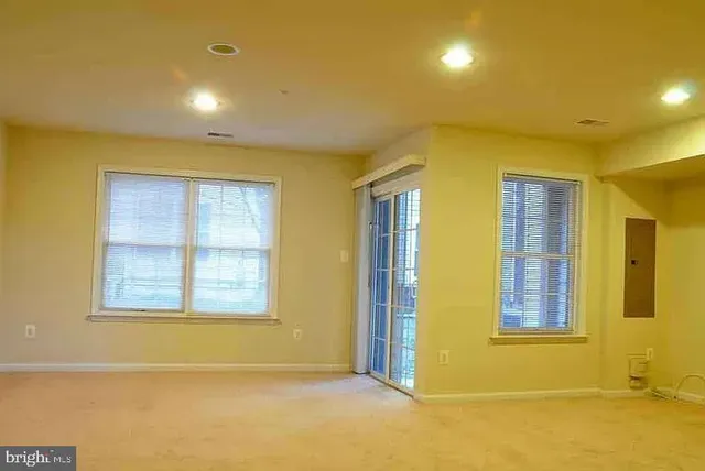 $3,400 | 20111 Cider Barrel Drive, Unit 22, Germantown, MD 20876