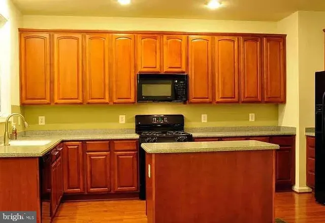 $3,400 | 20111 Cider Barrel Drive, Unit 22, Germantown, MD 20876