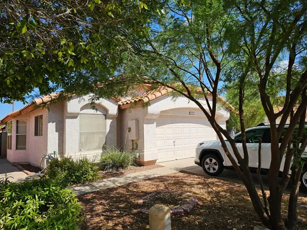 $1,800 | 821 South Cancun Drive, Gilbert, AZ 85233