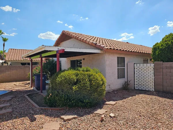 $1,800 | 821 South Cancun Drive, Gilbert, AZ 85233