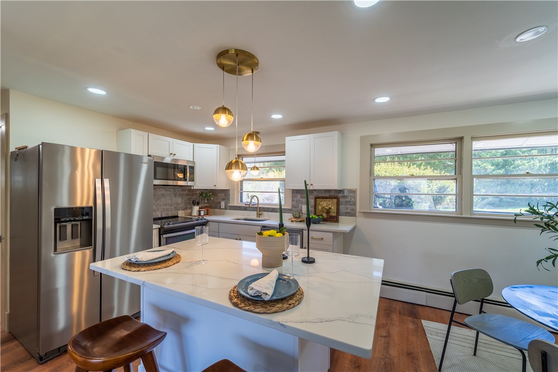 219 Dawn Boulevard Woonsocket, RI 02895 - Photo 6 of 28