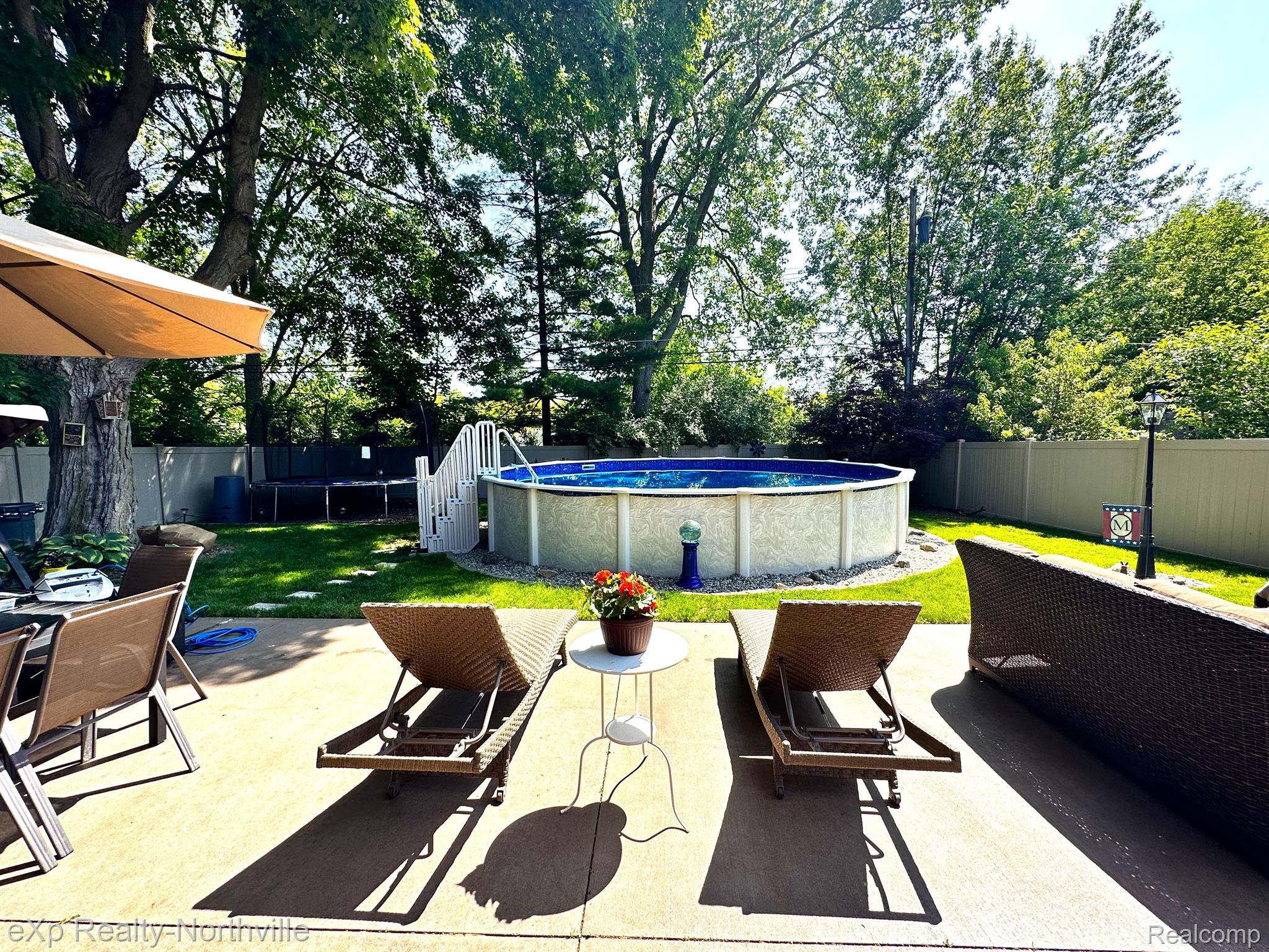 16360 Riverside Drive Livonia, MI 48154 - Photo 30 of 32 Gallery Image 30