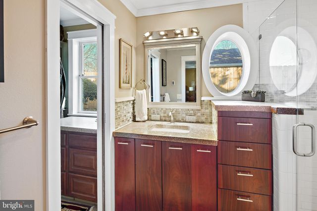 $1,300,000 | 2202 Fordham Drive, Alexandria, VA 22307