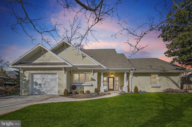 $1,300,000 | 2202 Fordham Drive, Alexandria, VA 22307