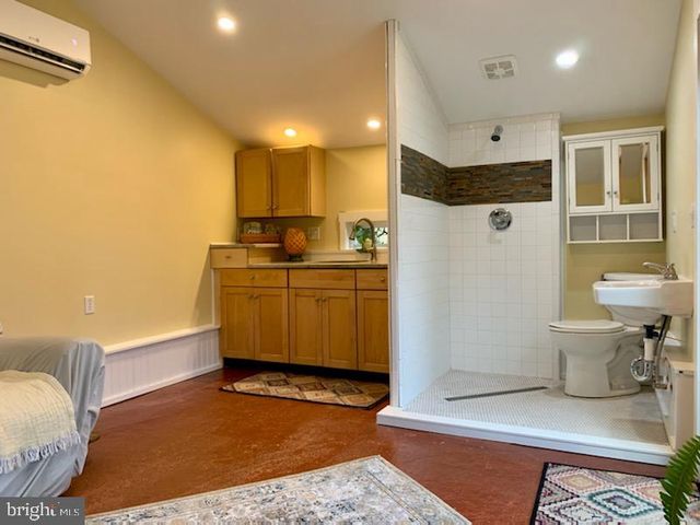 $1,300,000 | 2202 Fordham Drive, Alexandria, VA 22307