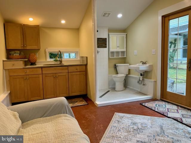 $1,300,000 | 2202 Fordham Drive, Alexandria, VA 22307