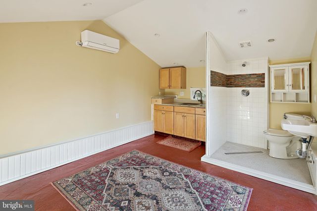 $1,300,000 | 2202 Fordham Drive, Alexandria, VA 22307