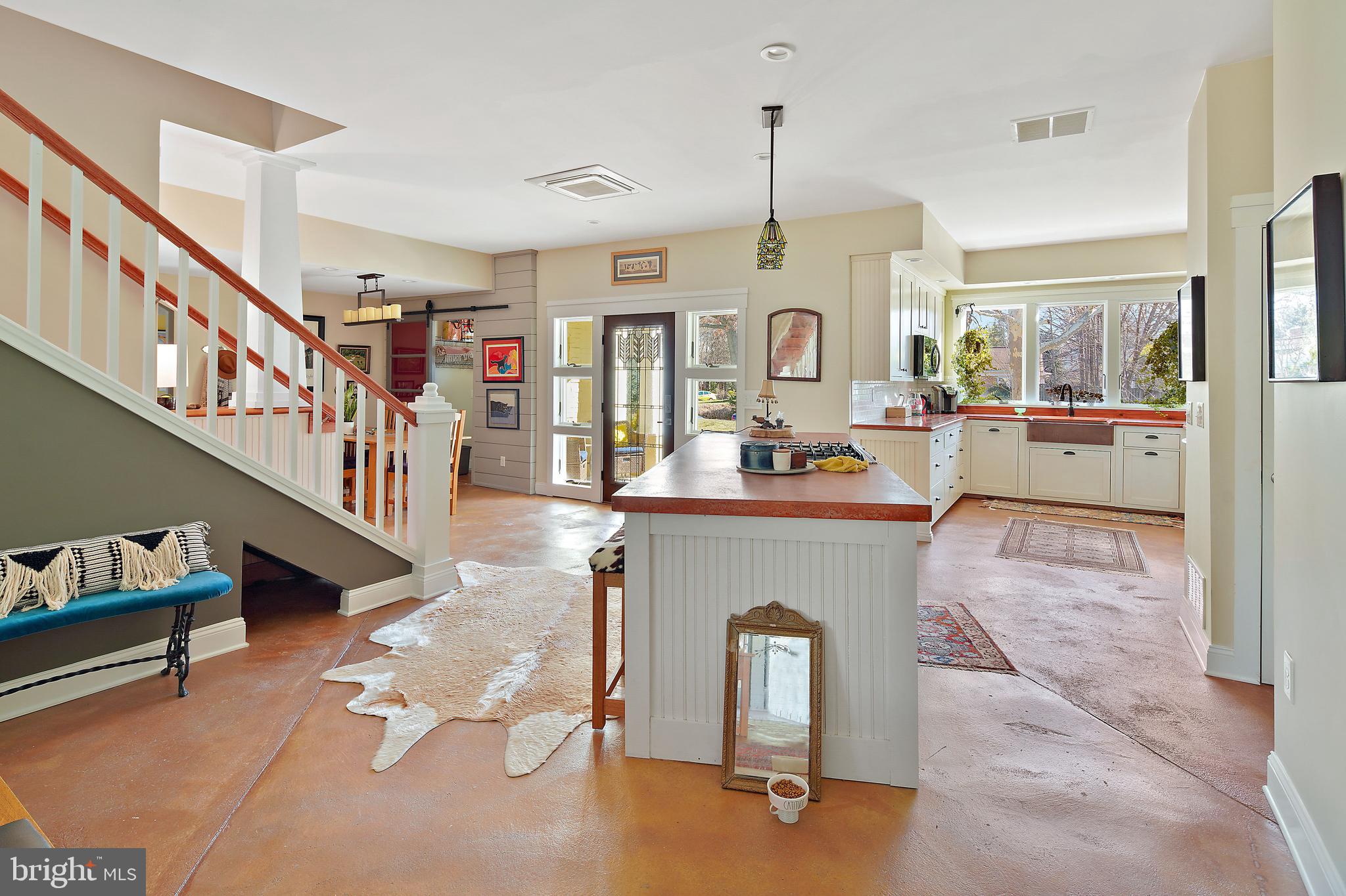 2202 Fordham Drive Alexandria, VA 22307 - Photo 5 of 45