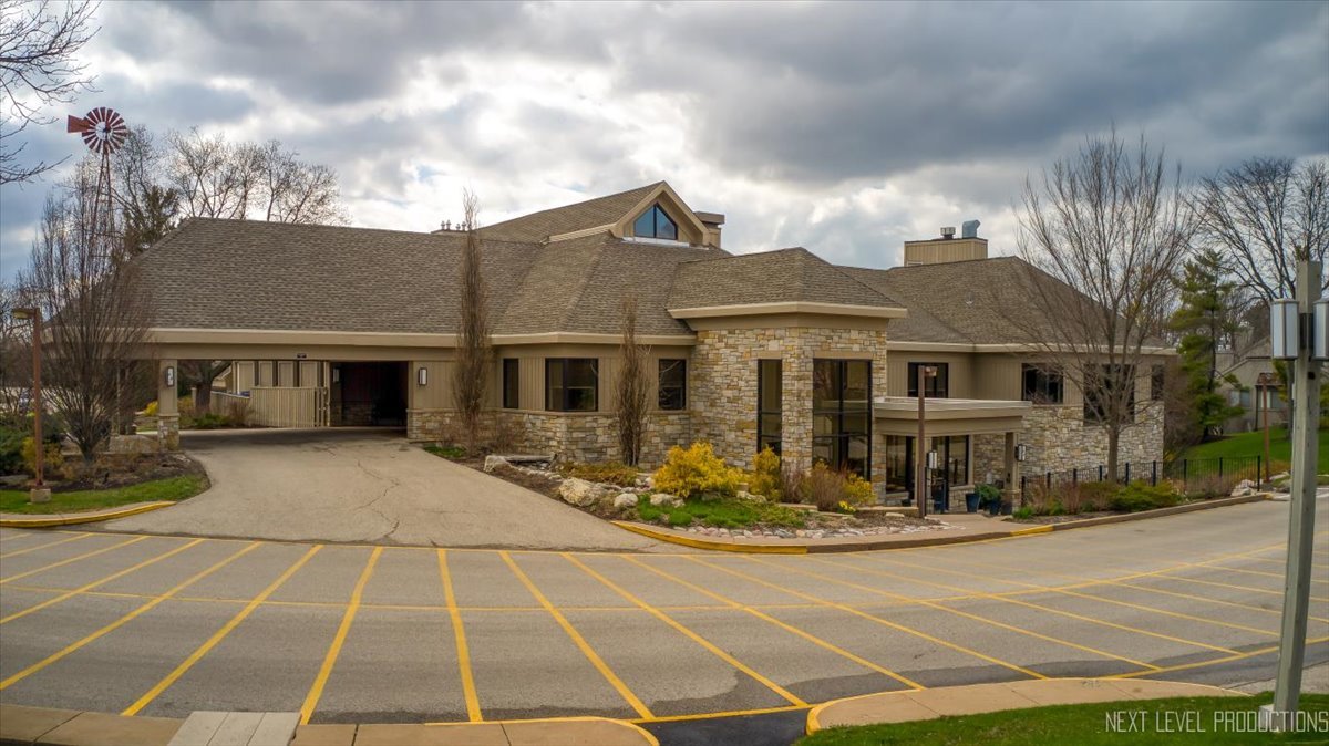 746 Oak Hill Road, Unit A Lake Barrington, IL 60010 - Photo 22 of 42