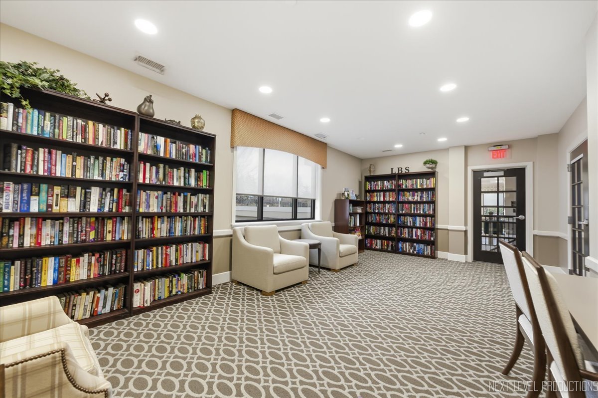 746 Oak Hill Road, Unit A Lake Barrington, IL 60010 - Photo 29 of 42