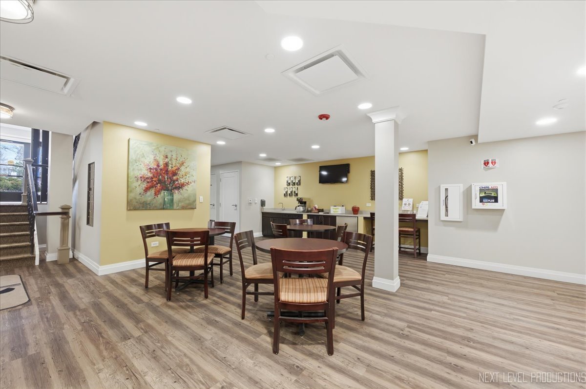 746 Oak Hill Road, Unit A Lake Barrington, IL 60010 - Photo 32 of 42