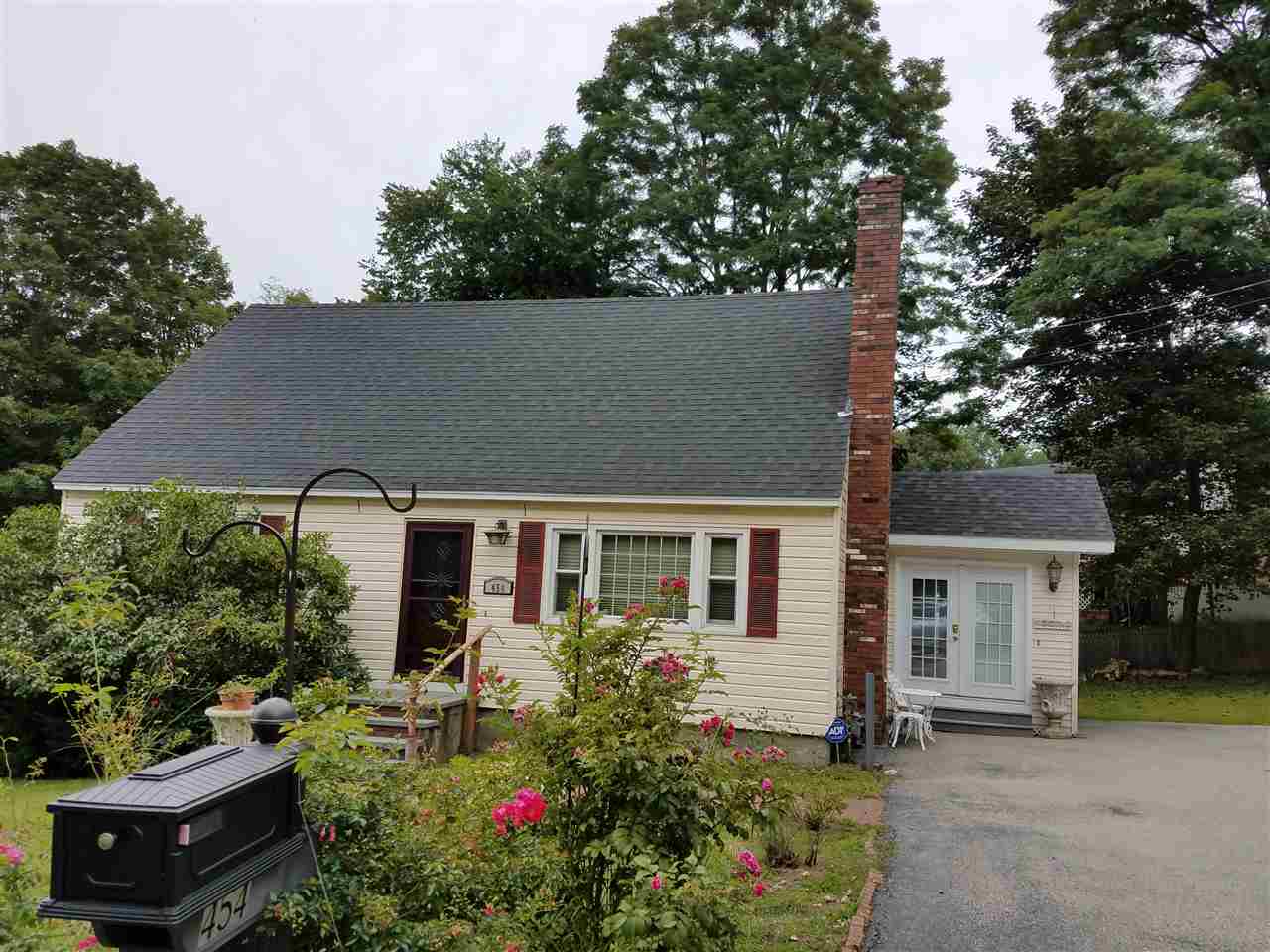 454 Smyth Road Manchester, NH 03104 - Photo 1 of 13