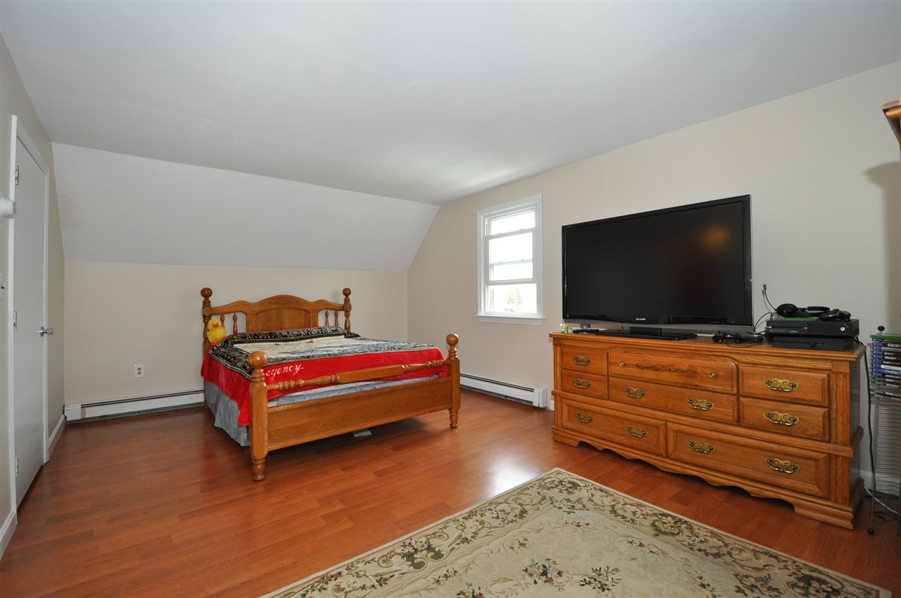 454 Smyth Road Manchester, NH 03104 - Photo 10 of 13