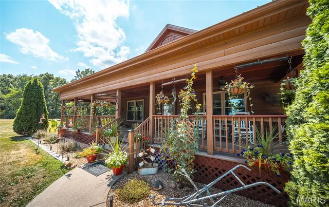 $685,000 | 662 Nixon School Road, Leasburg, MO 65535