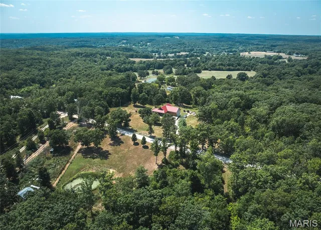 $685,000 | 662 Nixon School Road, Leasburg, MO 65535