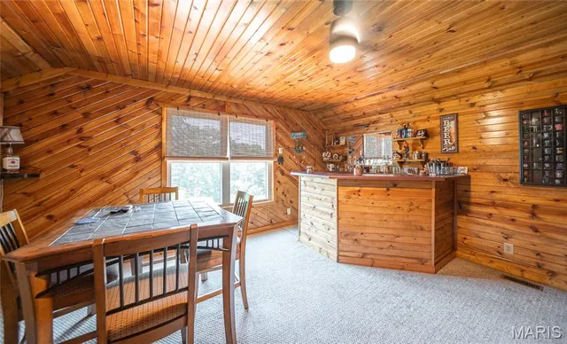 $685,000 | 662 Nixon School Road, Leasburg, MO 65535