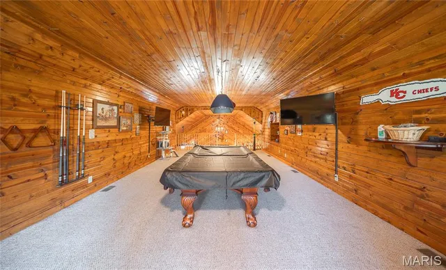 $685,000 | 662 Nixon School Road, Leasburg, MO 65535