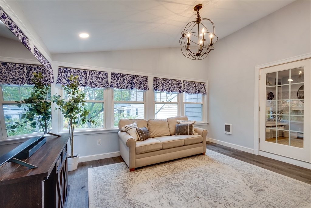 55 Boston Rock Road Melrose, MA 02176 - Photo 7 of 42