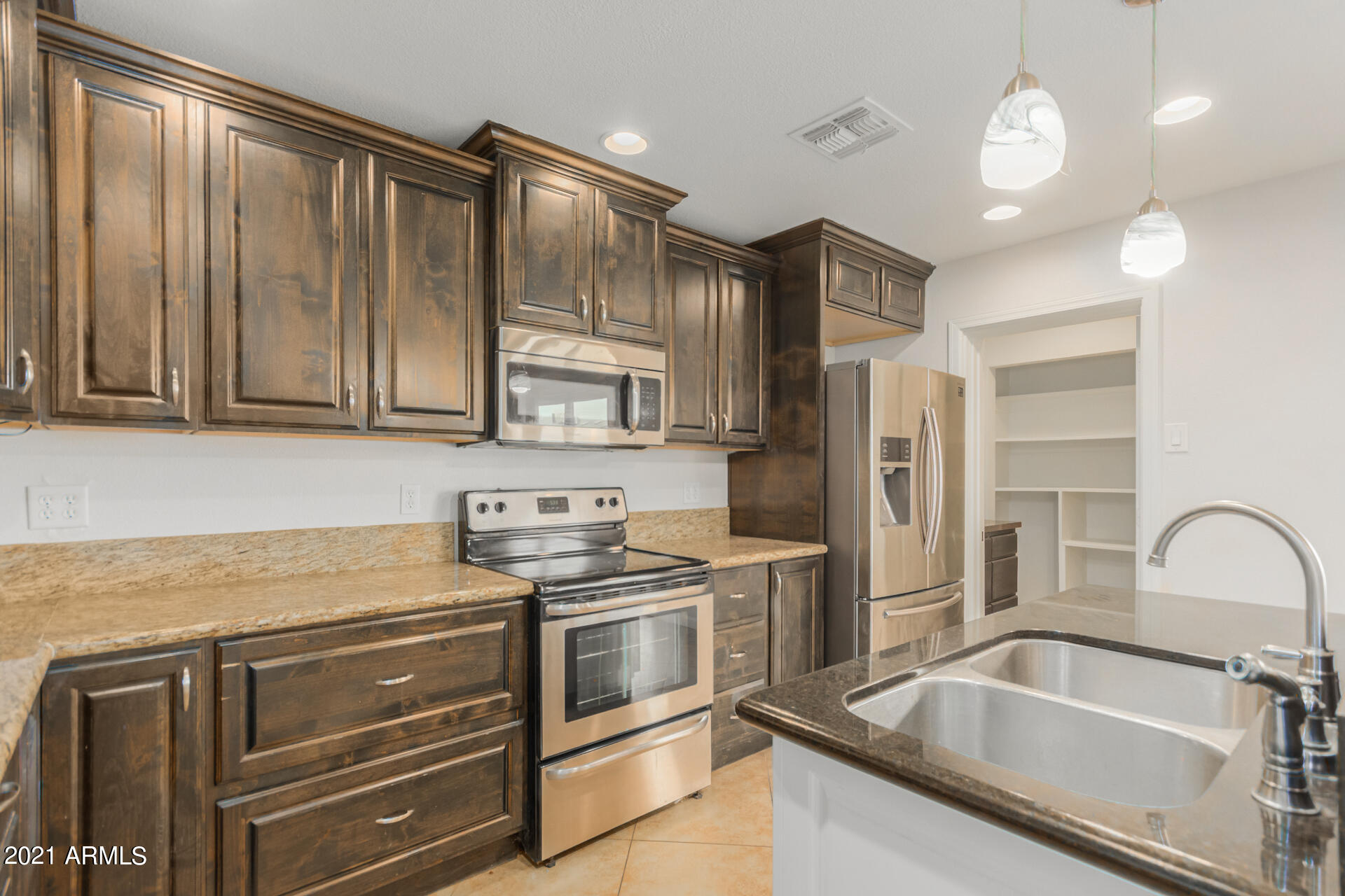 1206 East Redfield Road Tempe, AZ 85283 - Photo 11 of 41 11 - Redfield