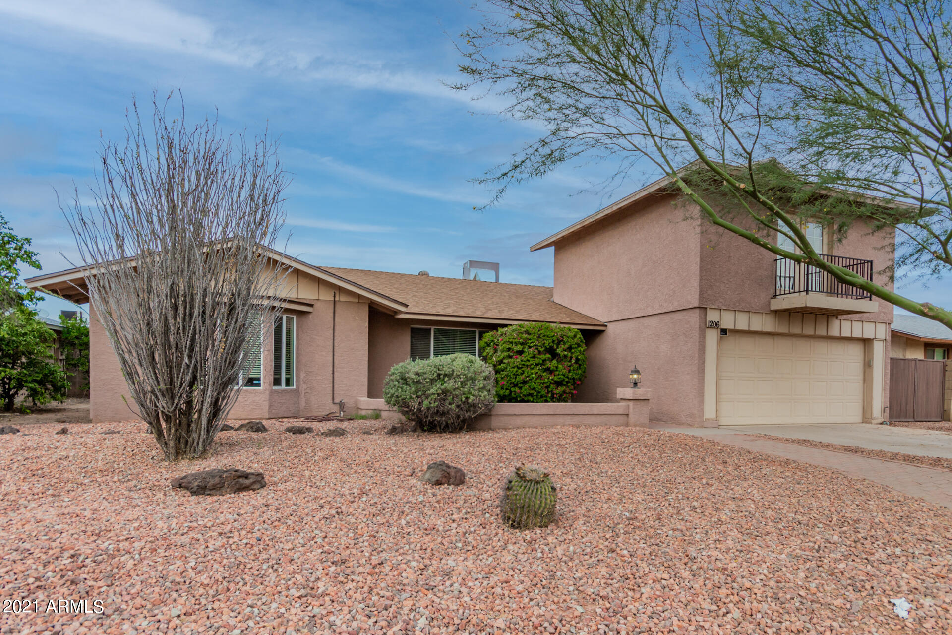 1206 East Redfield Road Tempe, AZ 85283 - Photo 3 of 41 03 - Redfield