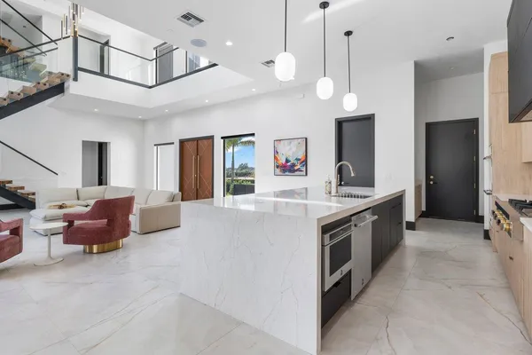 $5,250,000 | 13480 Highway 1, Juno Beach, FL 33408