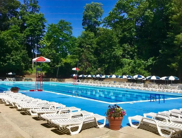 $160,000 | 2 Sadore Lane, Unit 1R, Yonkers, NY 10710