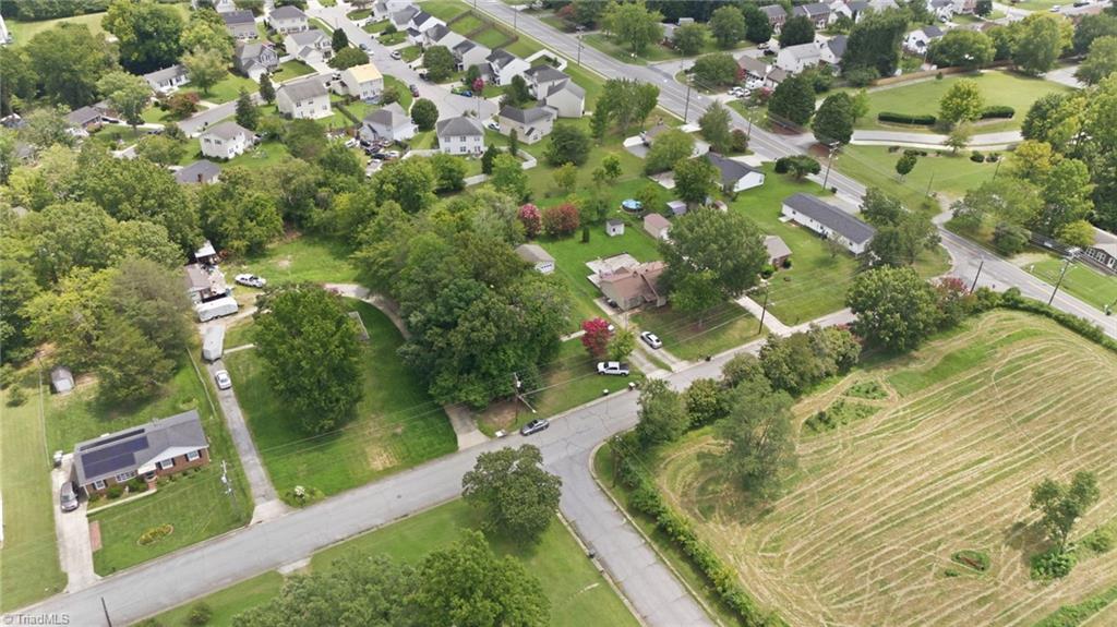 2915 Moser Road Greensboro, NC 27406 - Photo 9 of 30 Gallery Image 9