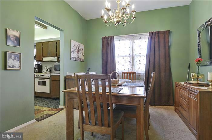3017 Castleleigh Road Silver Spring, MD 20904 - Photo 4 of 30 Dining Room