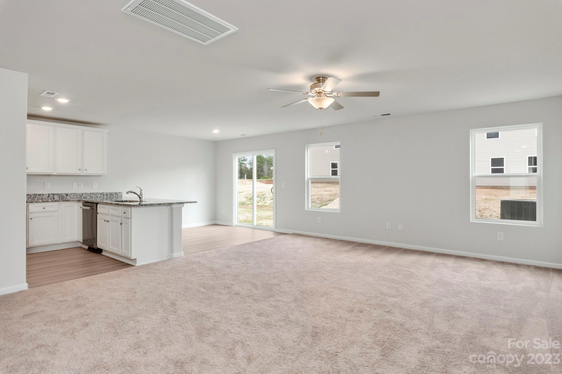 1141 Nia Road Charlotte, NC 28215 - Photo 3 of 16 Gallery Image 3