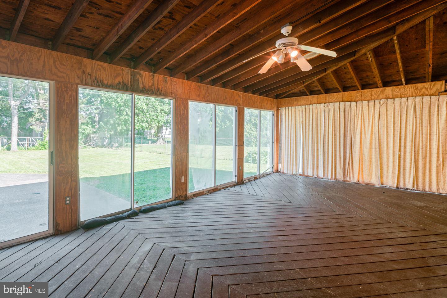 9207 Annapolis Road Philadelphia, PA 19114 - Photo 21 of 30 Gallery Image 21