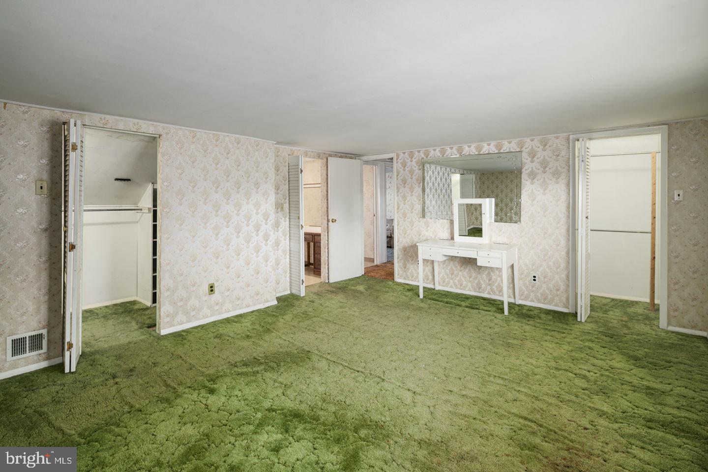 9207 Annapolis Road Philadelphia, PA 19114 - Photo 22 of 30 Gallery Image 22