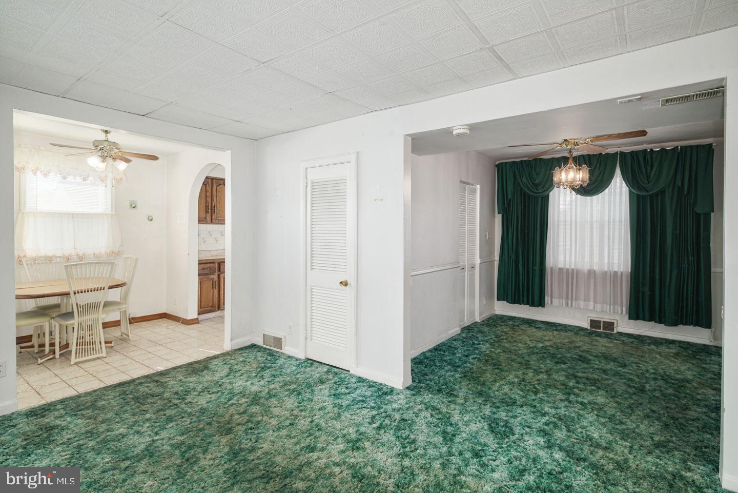9207 Annapolis Road Philadelphia, PA 19114 - Photo 6 of 30 Gallery Image 6