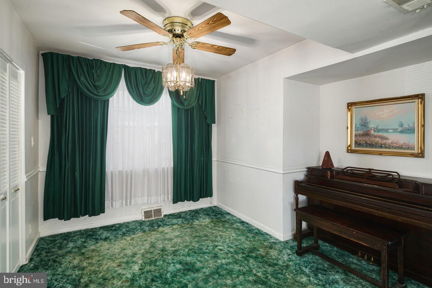 9207 Annapolis Road Philadelphia, PA 19114 - Photo 7 of 30 Gallery Image 7