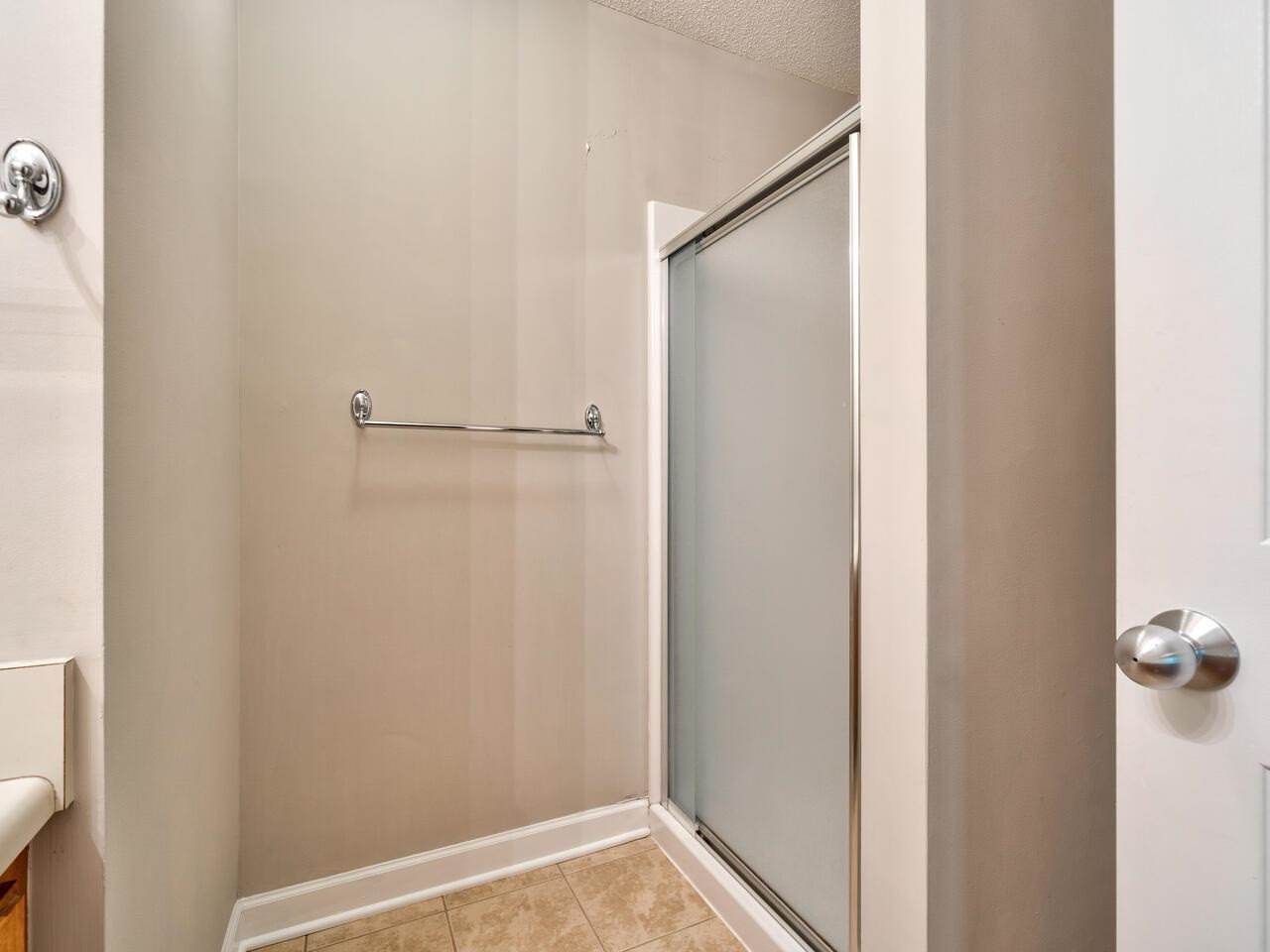 4504 Hershey Court Raleigh, NC 27613 - Photo 16 of 19 Photo 16