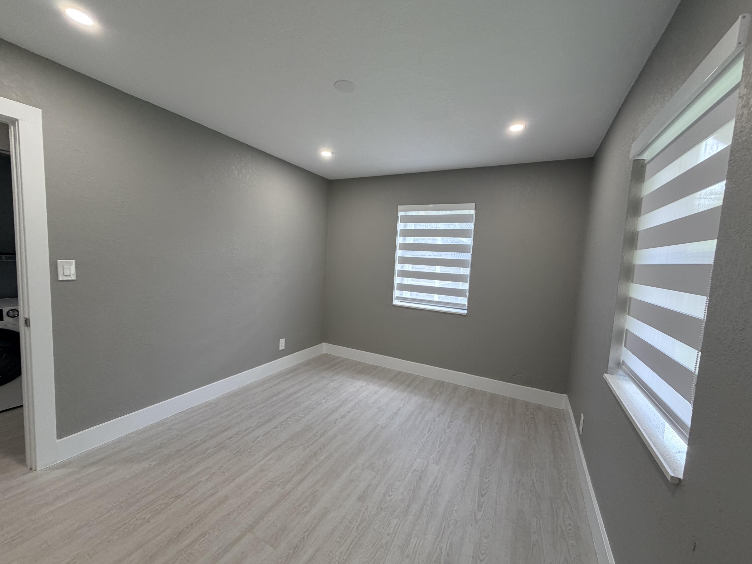 827 Franklin Road West Palm Beach, FL 33405 - Photo 7 of 19 IMG_1607