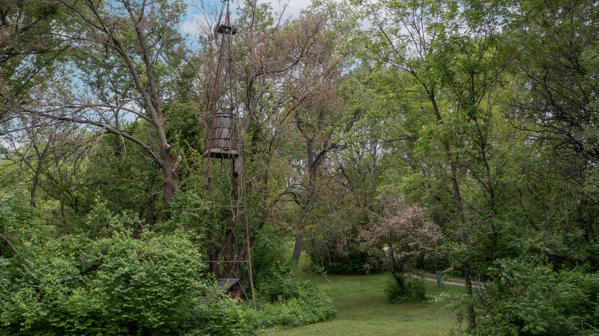 121 Deepwood Road Barrington Hills, IL 60010 - Photo 16 of 37 Gallery Image 16