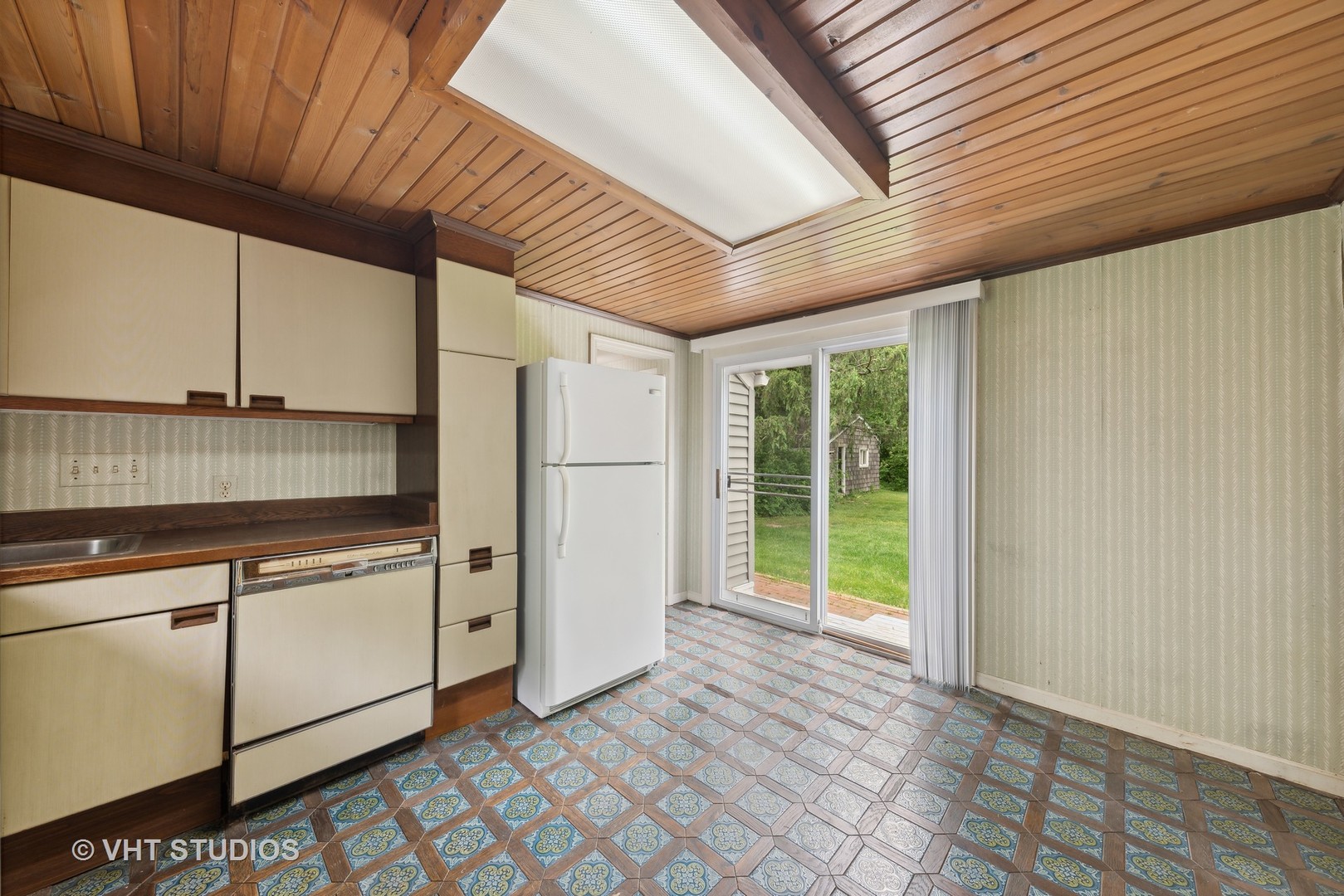 121 Deepwood Road Barrington Hills, IL 60010 - Photo 27 of 37 Gallery Image 27