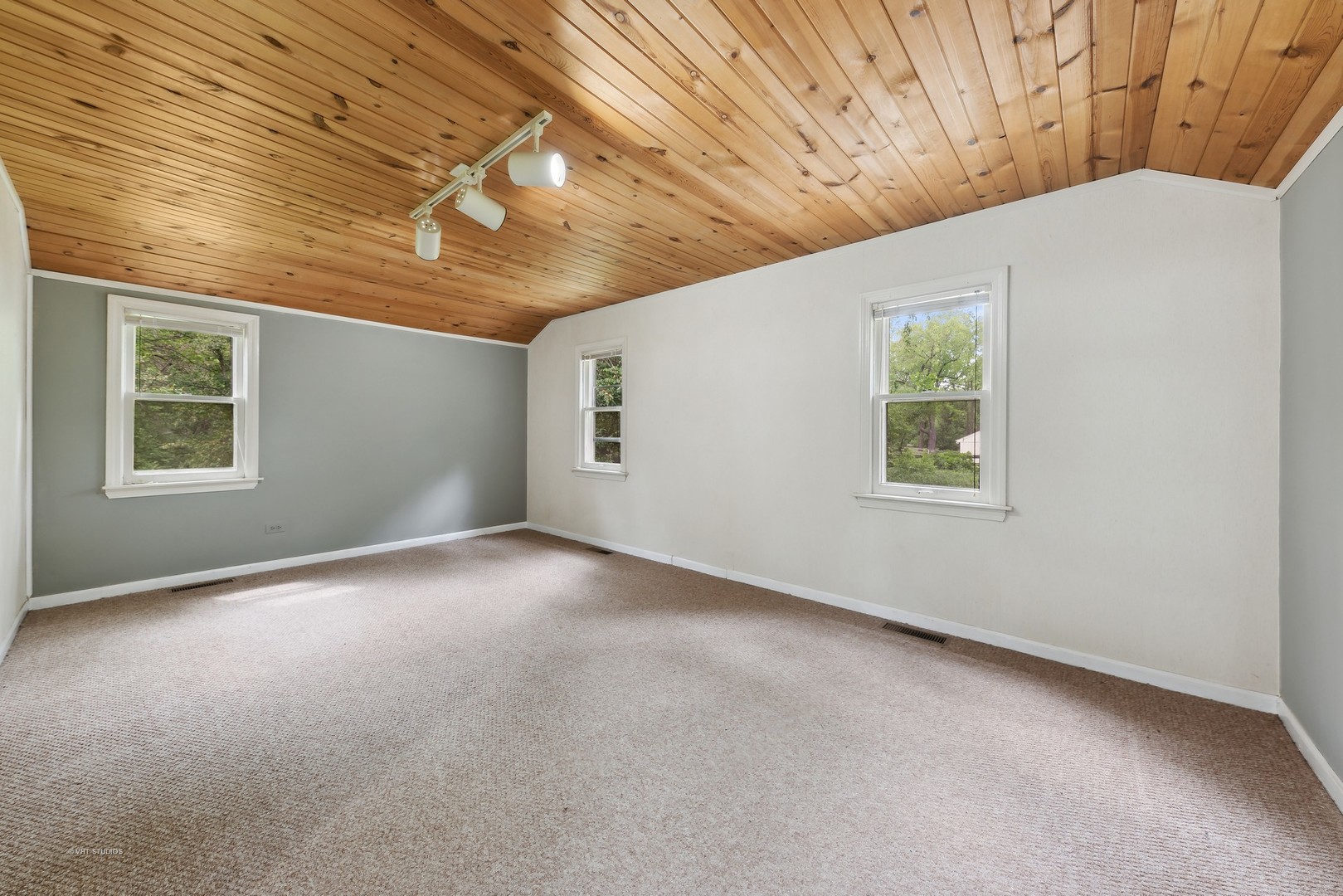 121 Deepwood Road Barrington Hills, IL 60010 - Photo 28 of 37 Gallery Image 28