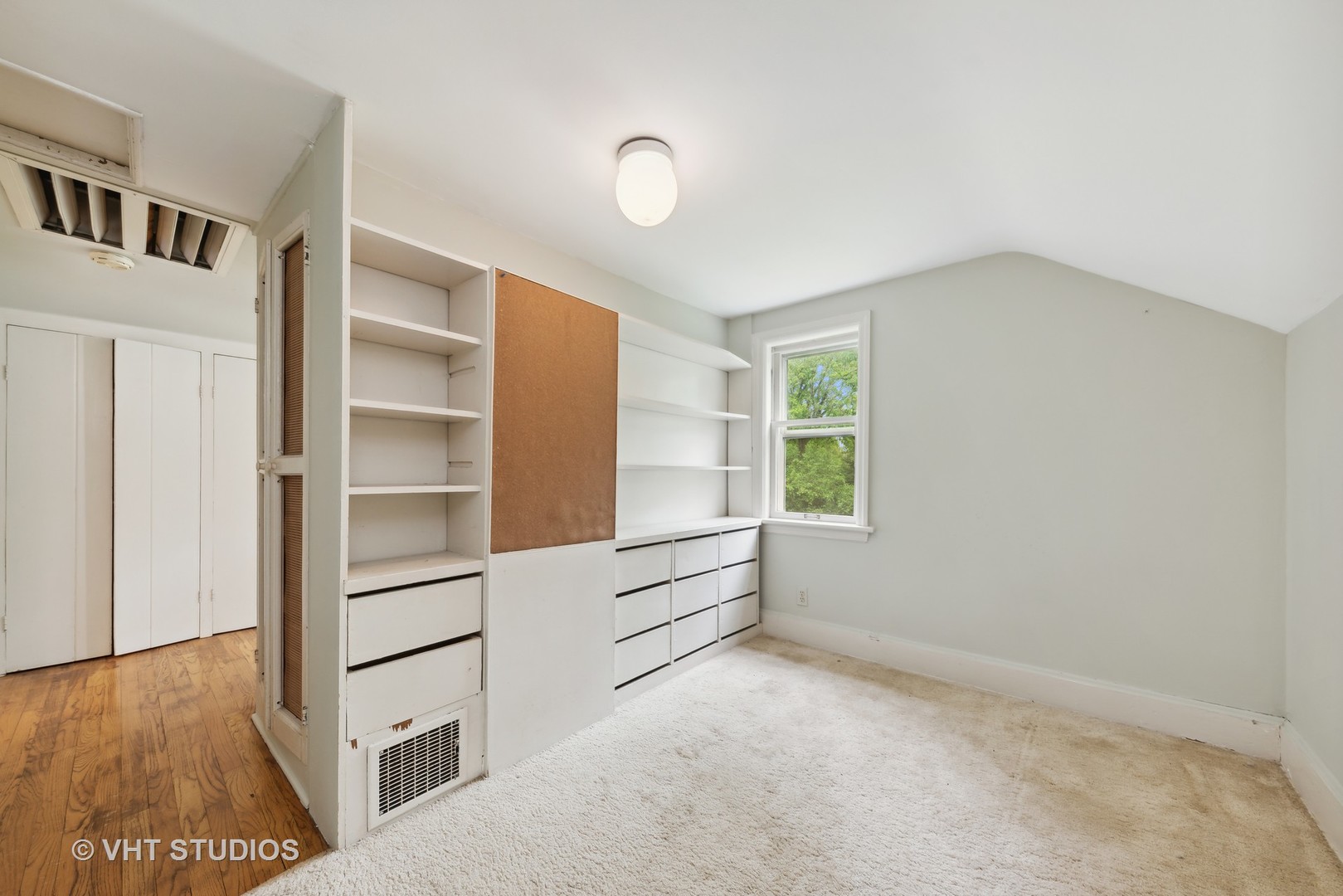 121 Deepwood Road Barrington Hills, IL 60010 - Photo 30 of 37 Gallery Image 30