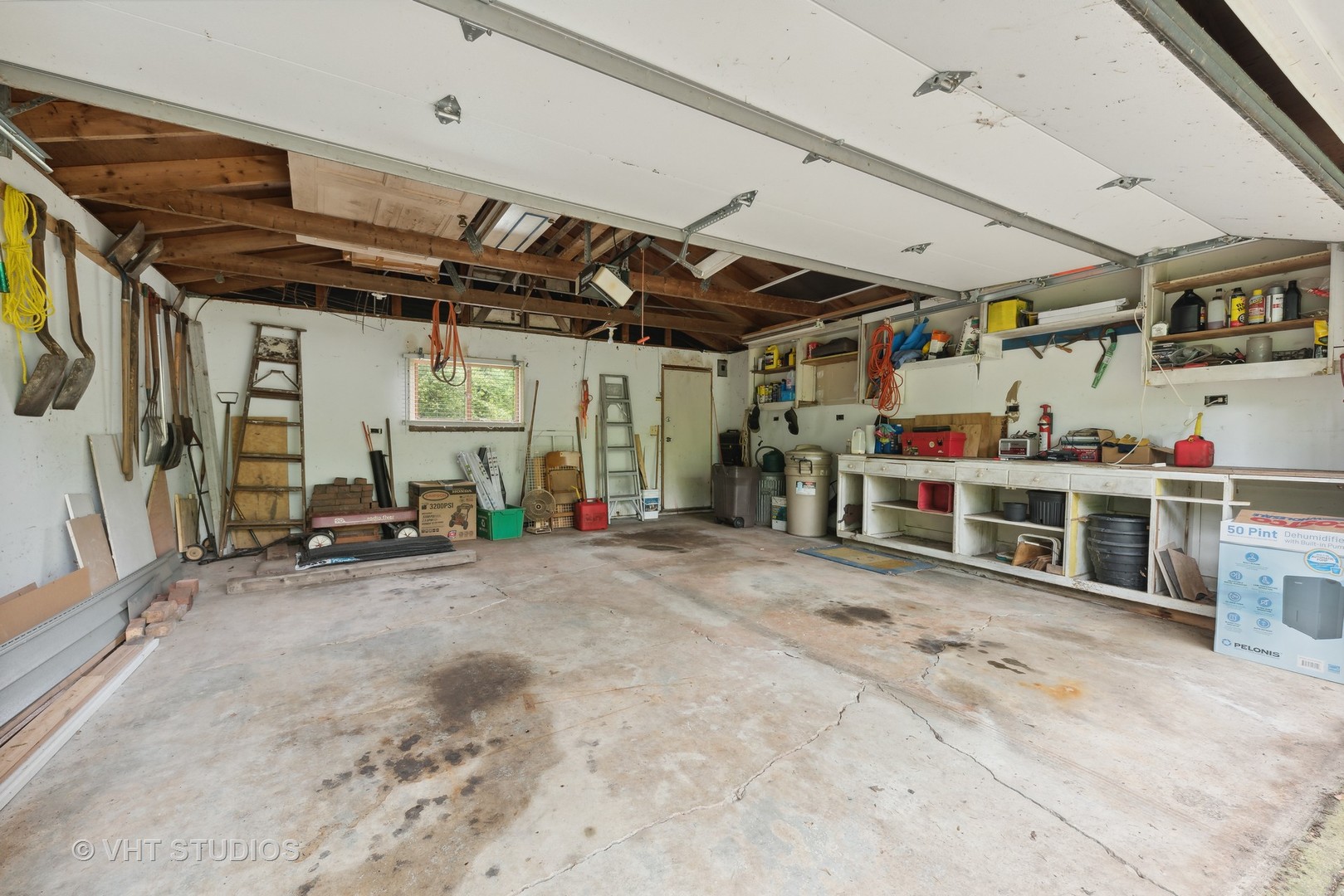 121 Deepwood Road Barrington Hills, IL 60010 - Photo 33 of 37 Gallery Image 33