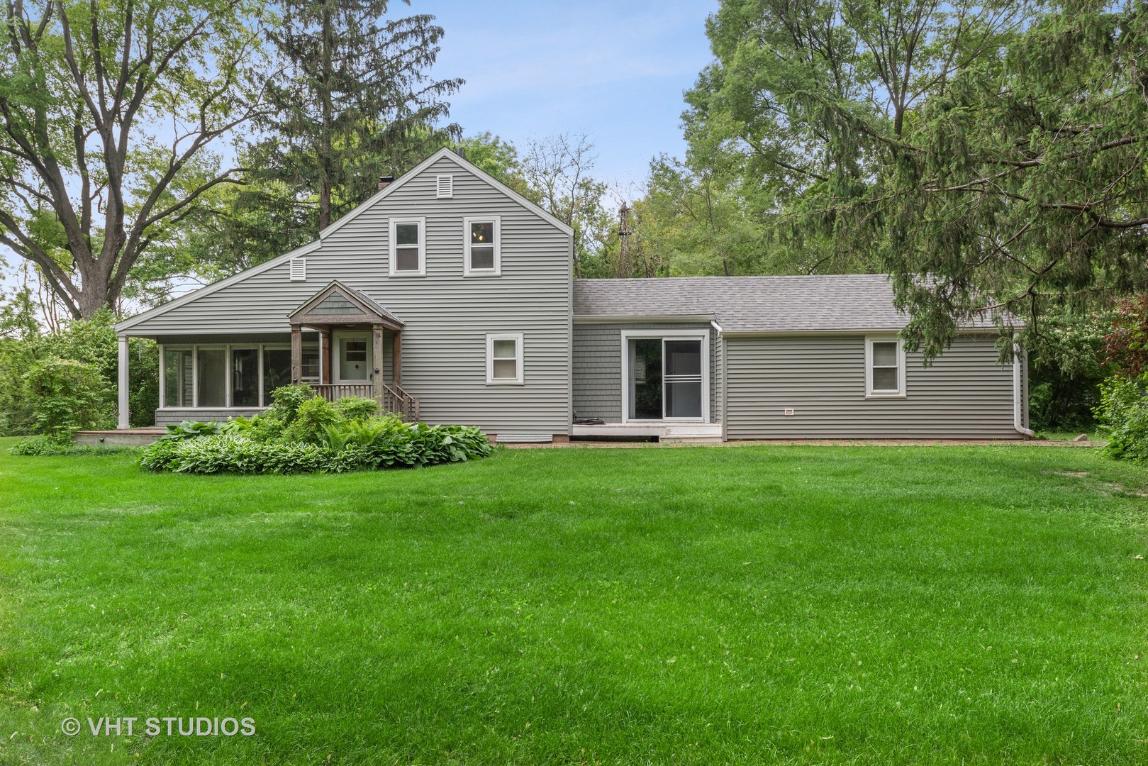 121 Deepwood Road Barrington Hills, IL 60010 - Photo 5 of 37 Gallery Image 5