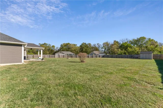 $300,000 | 383 Southeast 981st N/a N/a, Knob Noster, MO 65336