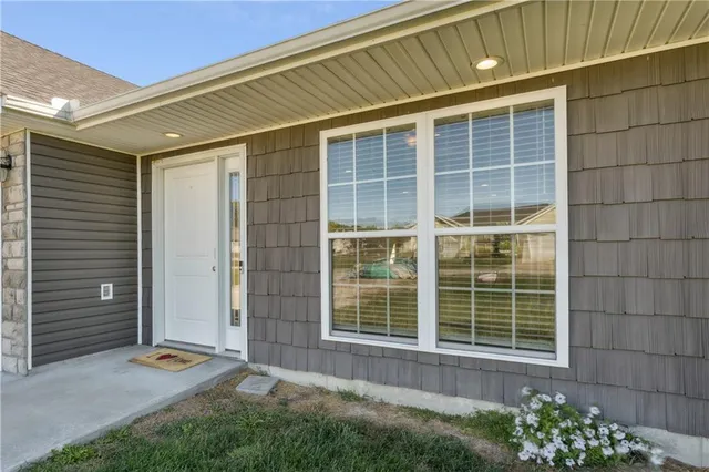 $300,000 | 383 Southeast 981st N/a N/a, Knob Noster, MO 65336