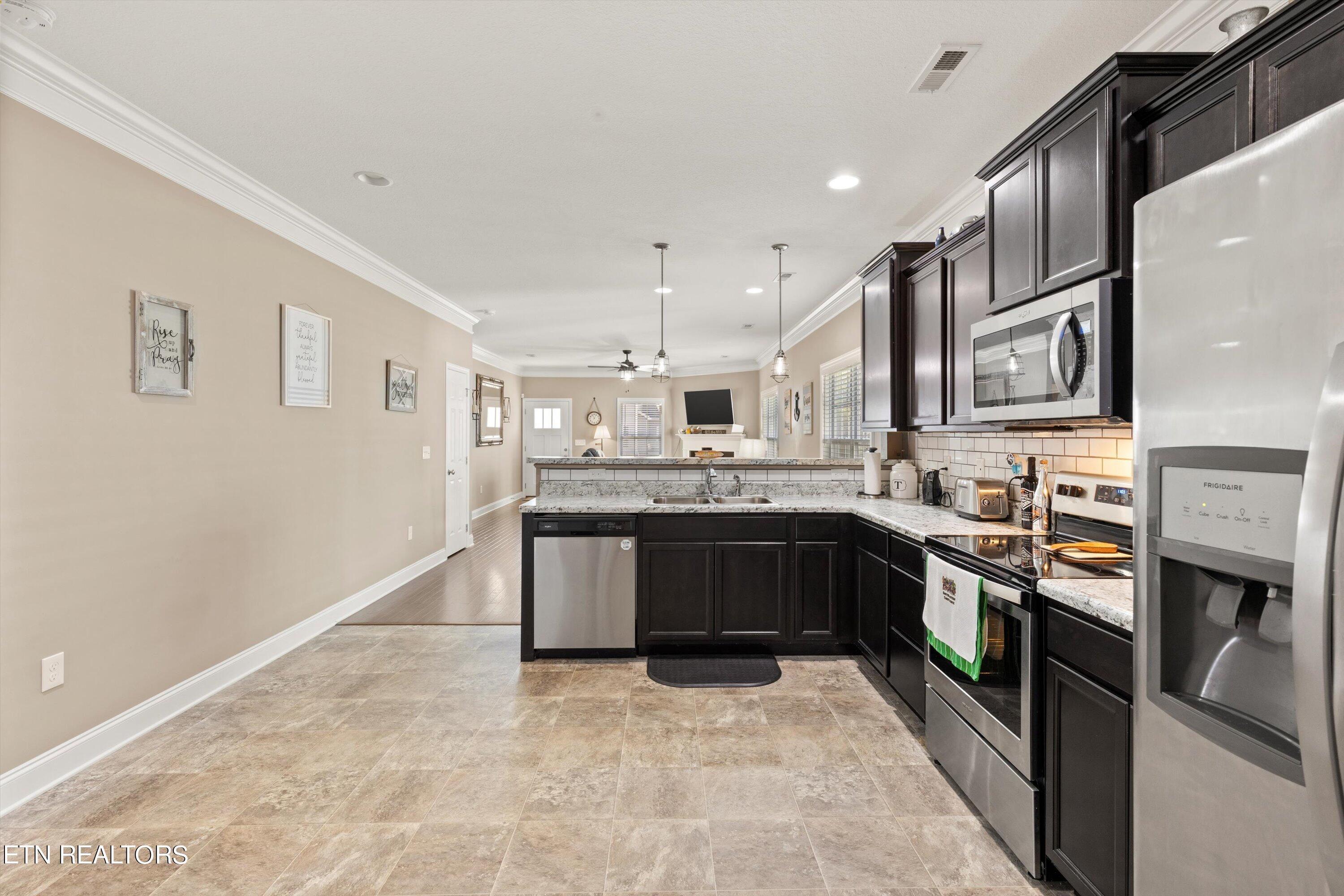 127 Hackberry Street Oak Ridge, TN 37830 - Photo 15 of 40 IMG_0904