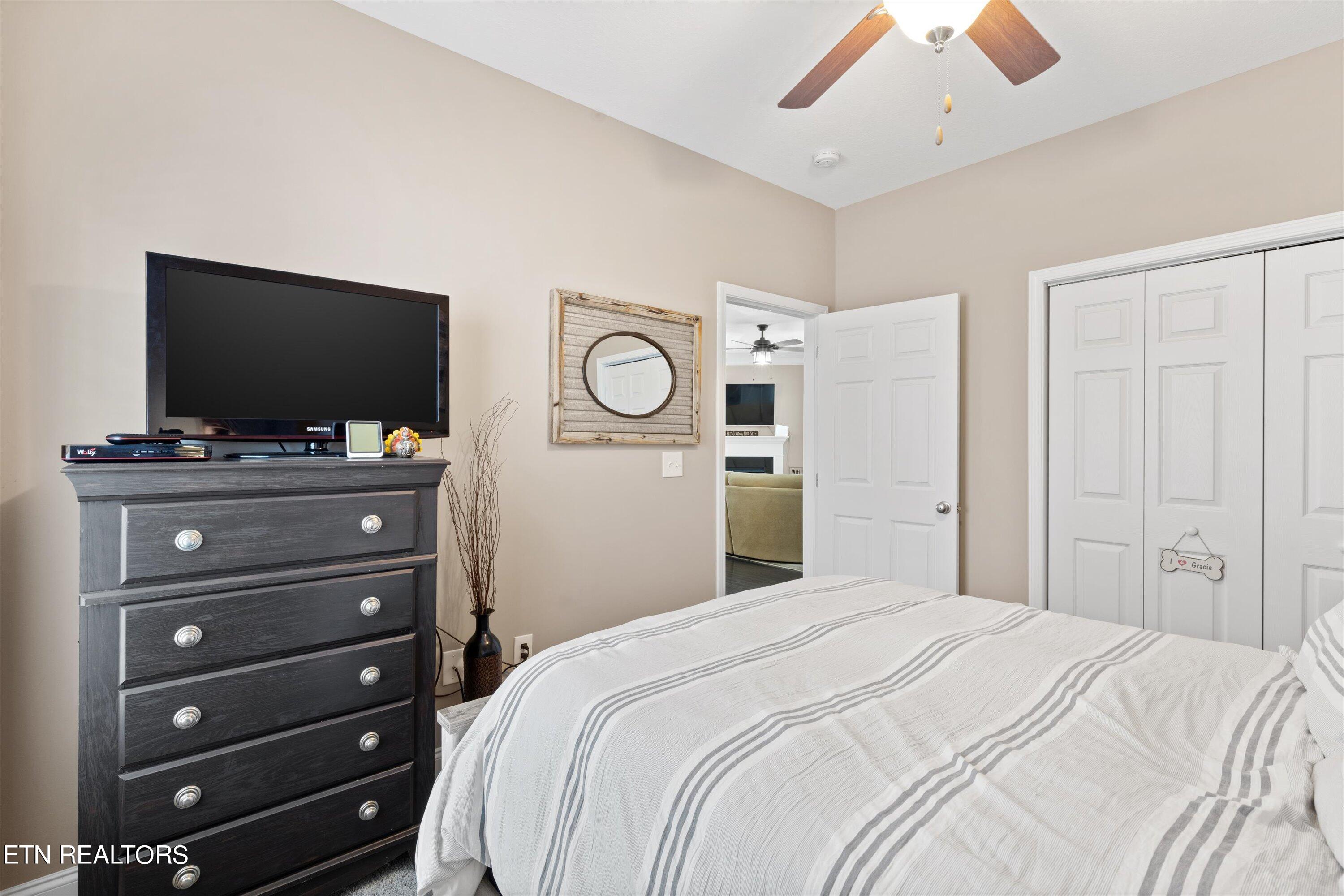 127 Hackberry Street Oak Ridge, TN 37830 - Photo 26 of 40 IMG_0915